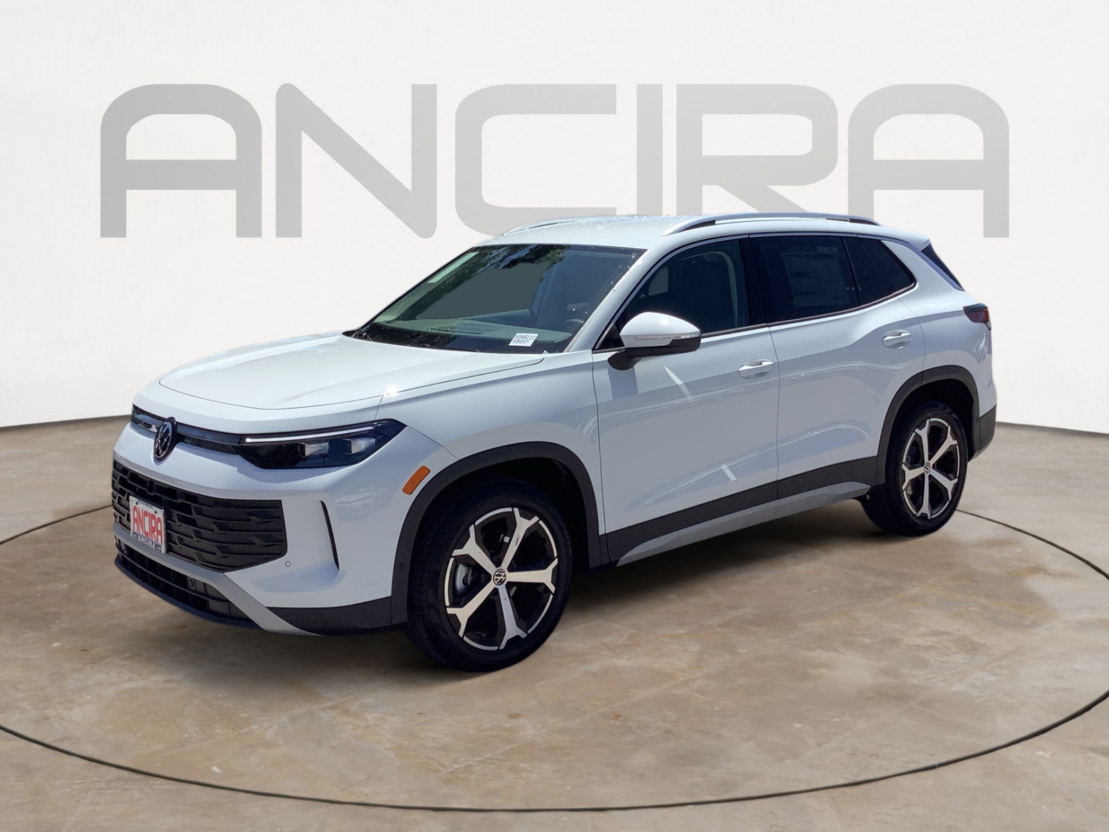 2025 Volkswagen Tiguan SE photo 3
