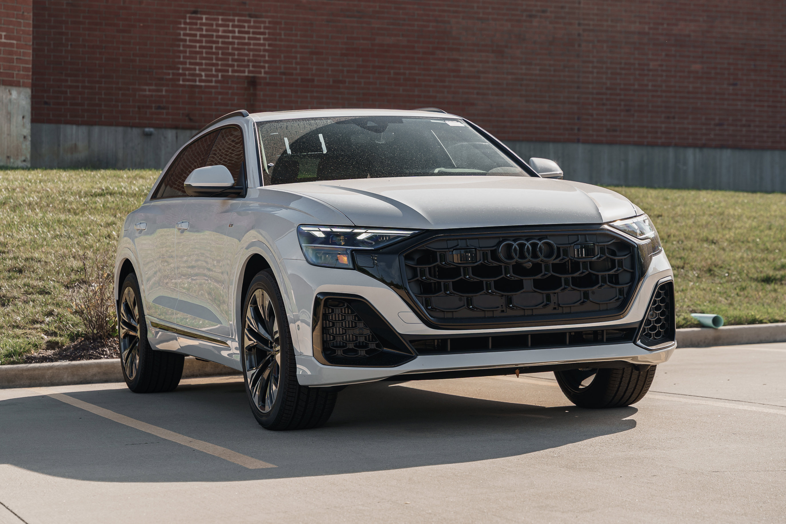 2026 Audi Q8 Premium Plus's photo