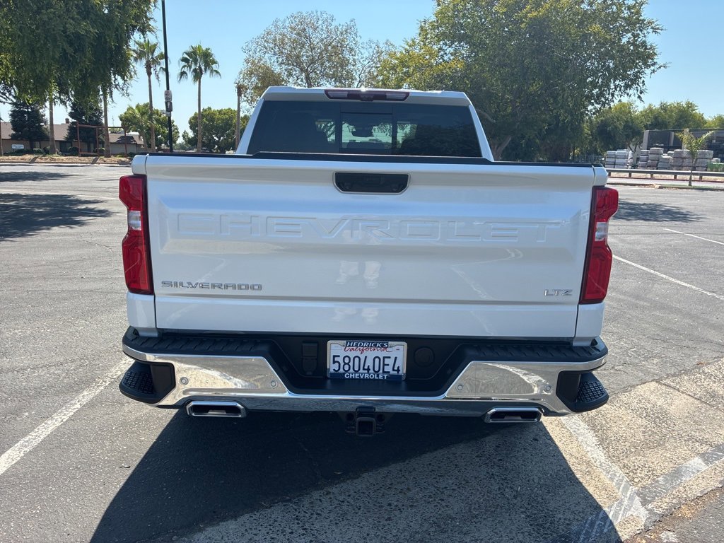 2025 Chevrolet Silverado 1500 LTZ photo 4