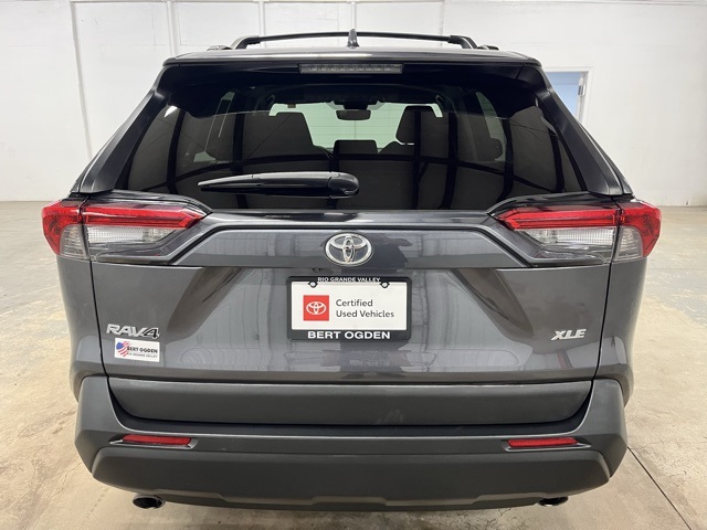 2023 Toyota RAV4 XLE photo 5