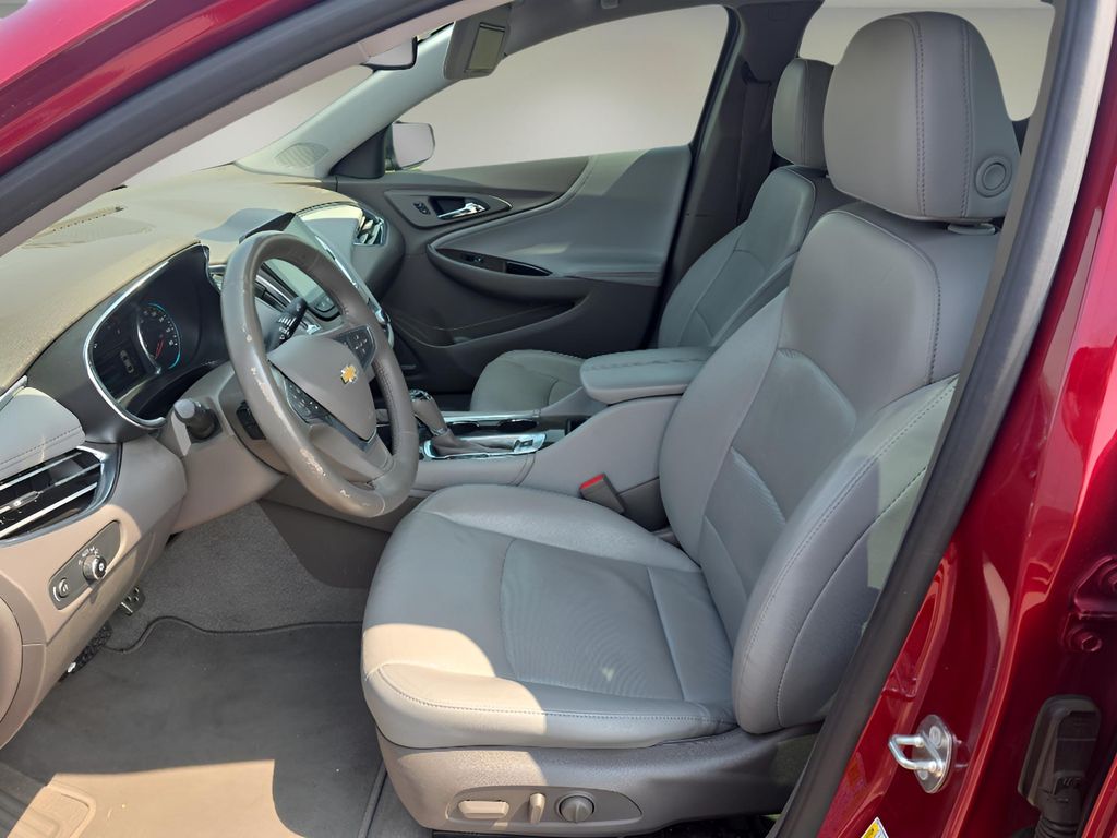 2017 Chevrolet Malibu Premier photo 10