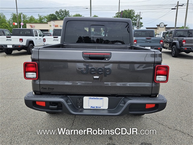 2025 Jeep Gladiator Sport S photo 10