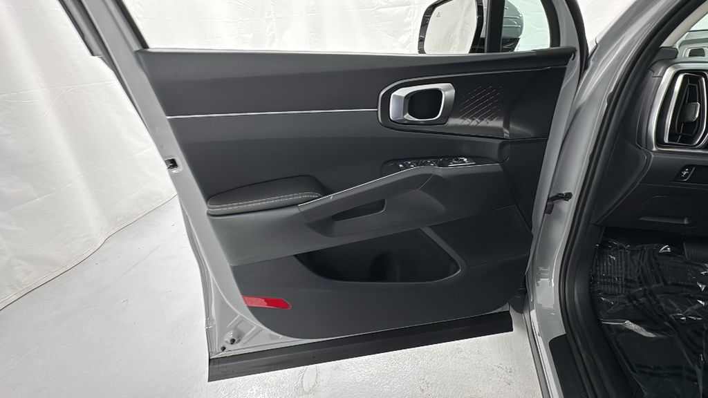 2026 Kia Sorento S photo 18