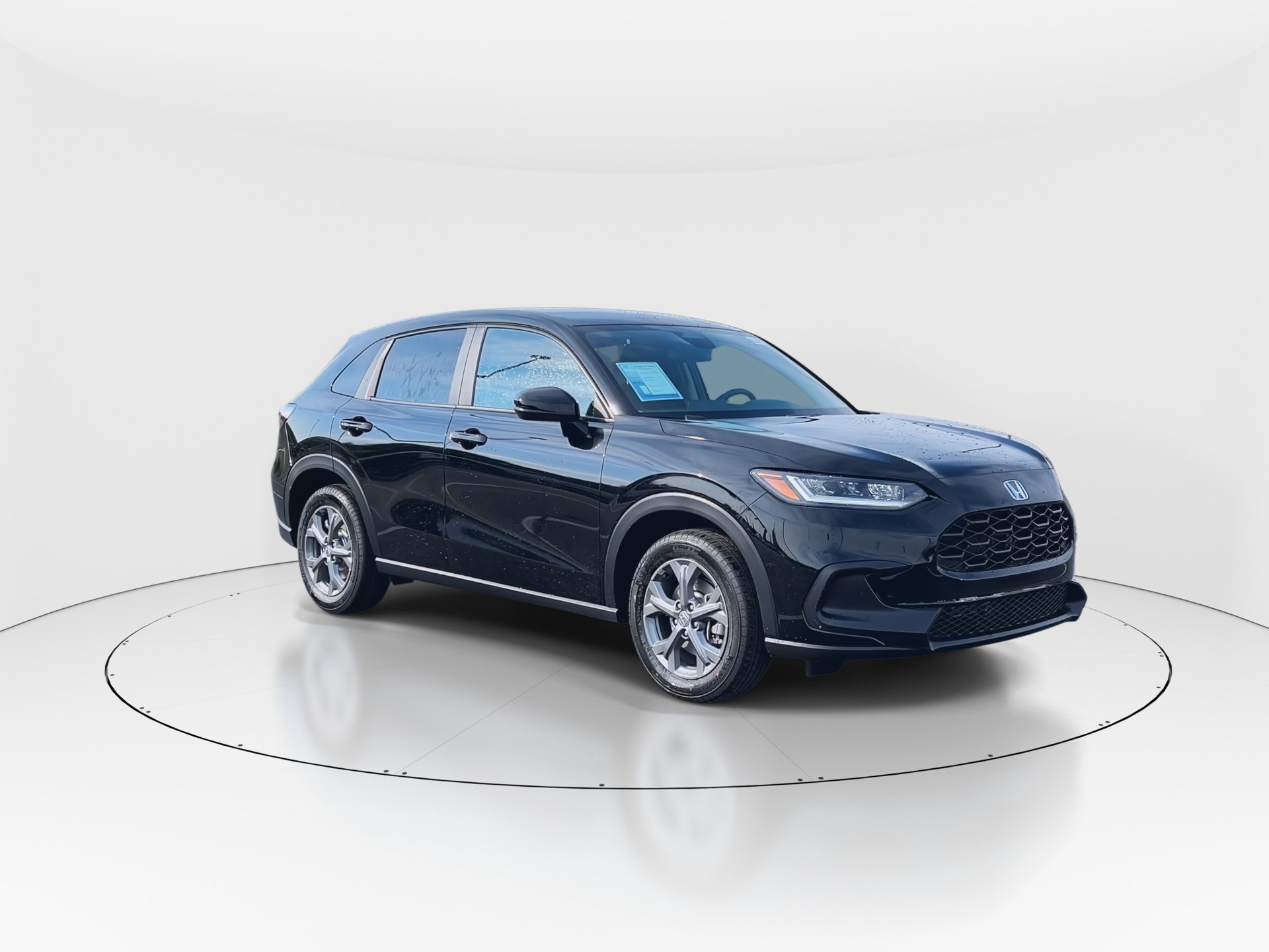 2026 Honda HR-V LX photo 2