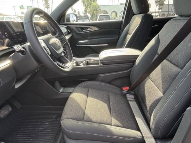 2026 Chevrolet Traverse photo 12