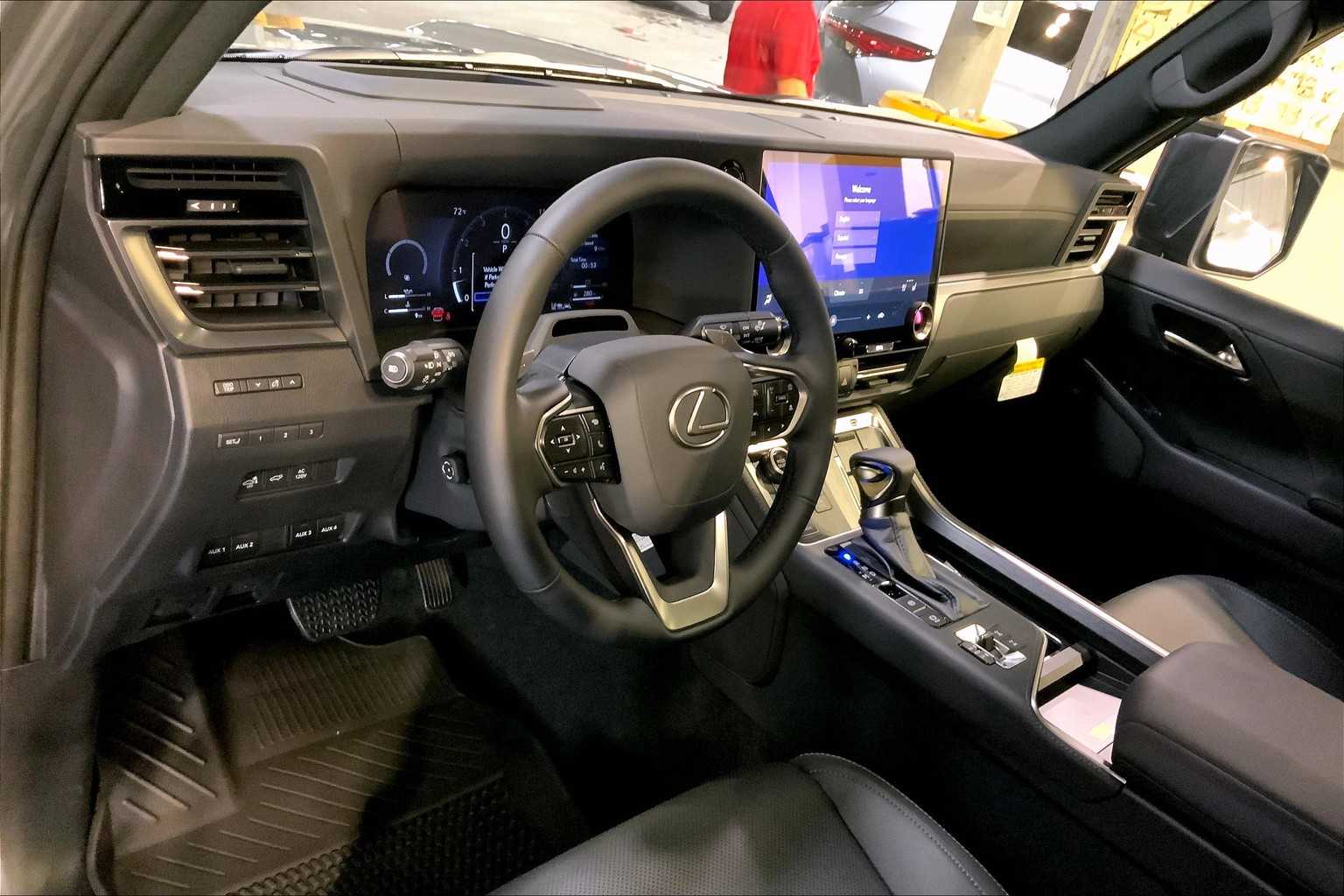 2025 Lexus GX 550 Overtrail+ photo 8