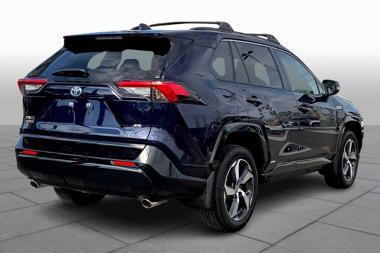 2024 Toyota RAV4 Prime SE photo 11