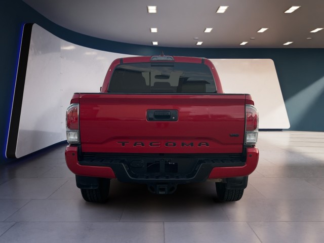 2020 Toyota Tacoma TRD Sport photo 4