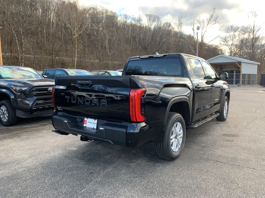 2026 Toyota Tundra SR5 CrewMax photo 3