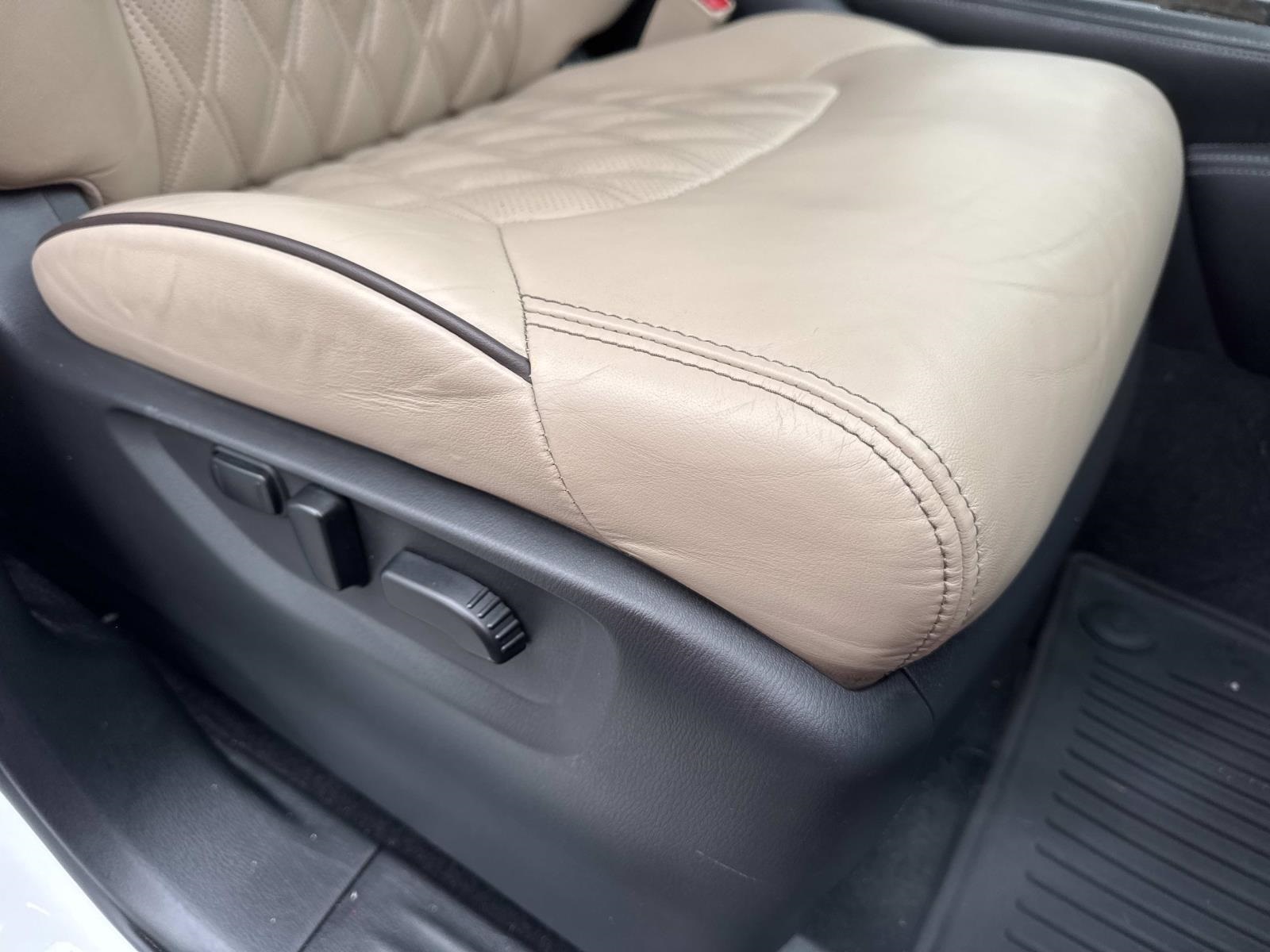 2021 Nissan Armada Platinum photo 9