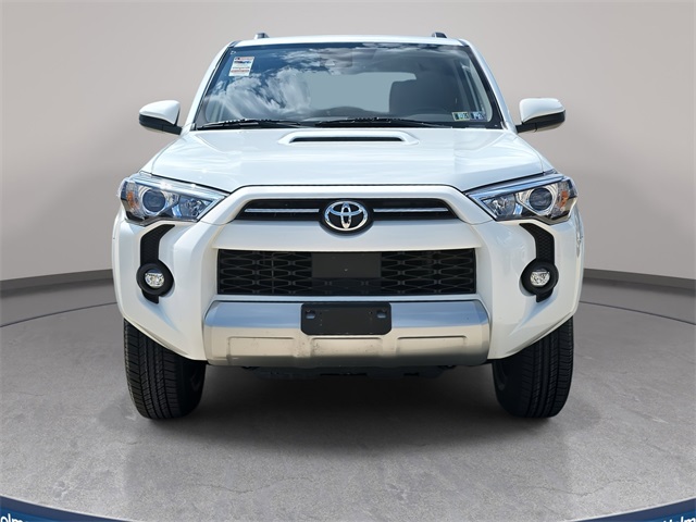 2024 Toyota 4Runner TRD Off-Road photo 2