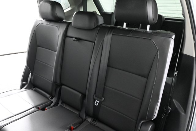 2018 Volkswagen Tiguan SEL photo 15
