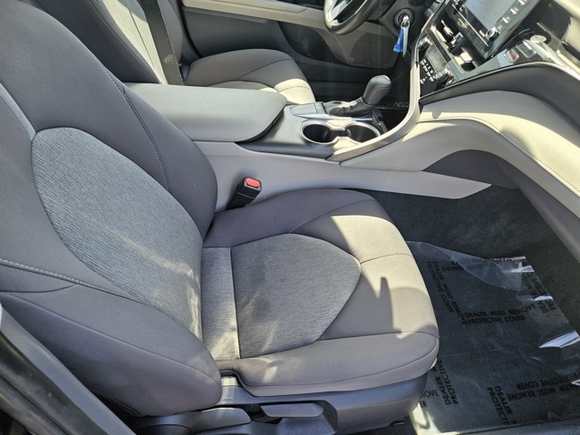 2023 Toyota Camry LE photo 18