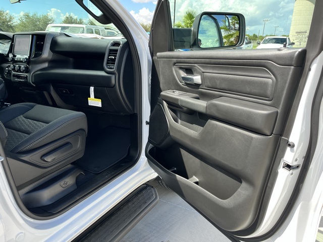 2025 Ram 1500 Tradesman photo 19