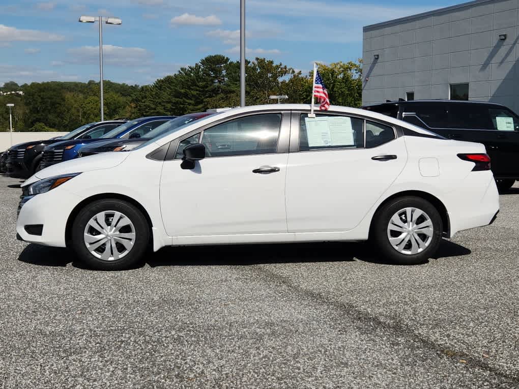 2025 Nissan Versa S photo 4