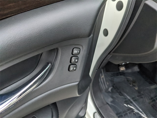 2021 Nissan Murano Platinum photo 17