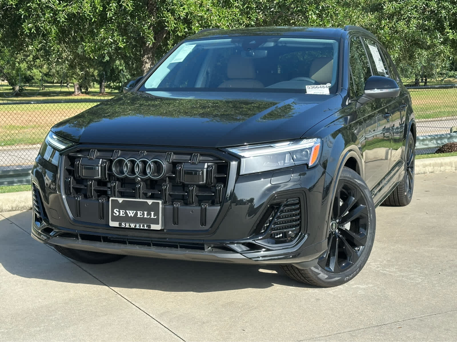 2025 Audi Q7 Premium Plus