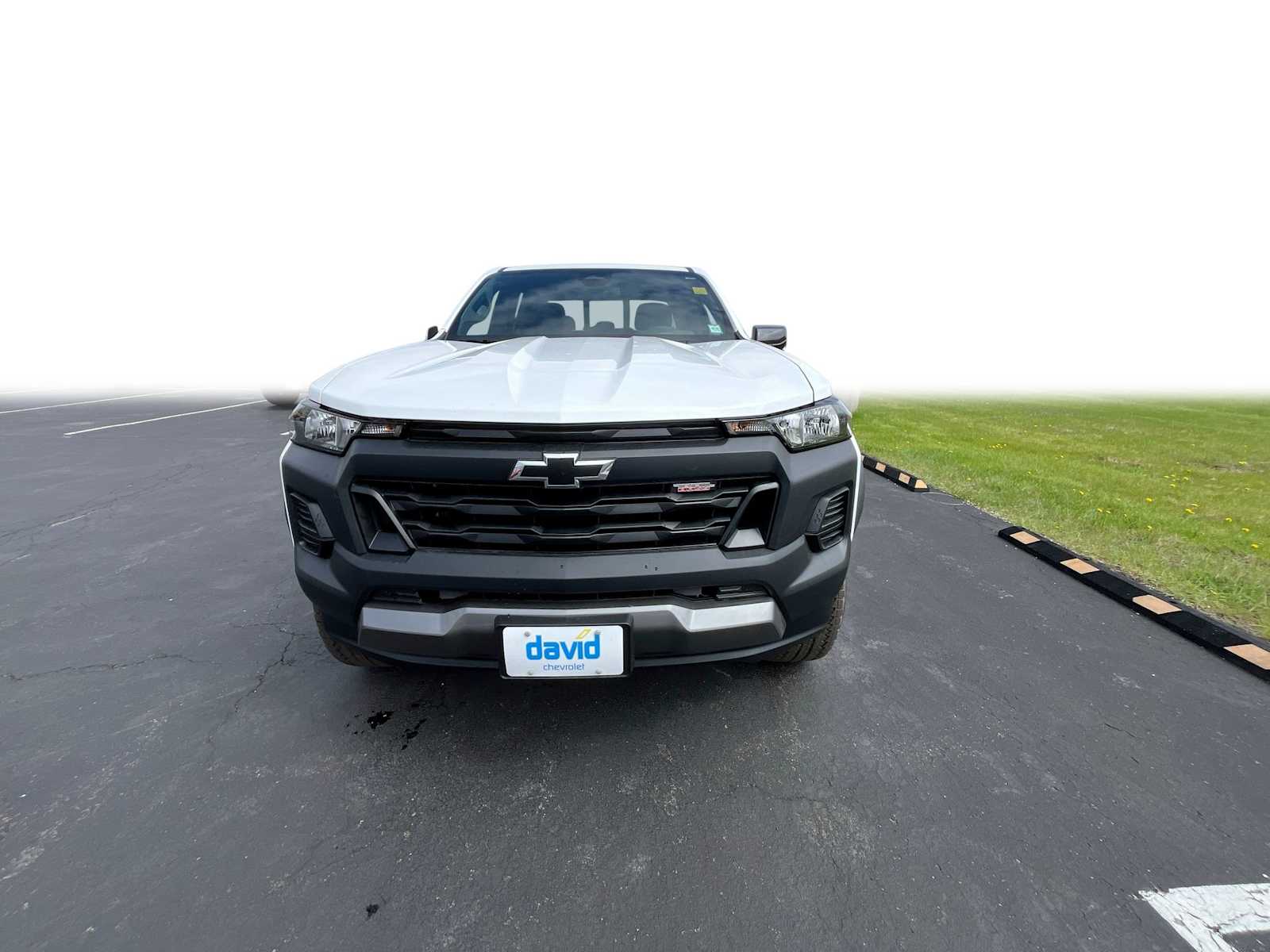 2025 Chevrolet Colorado Trail Boss photo 3