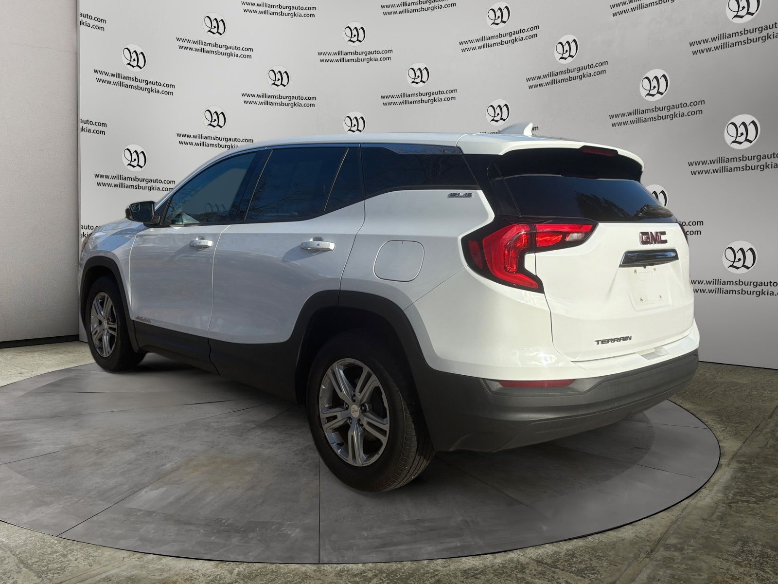 2018 Gmc Terrain SLE photo 2