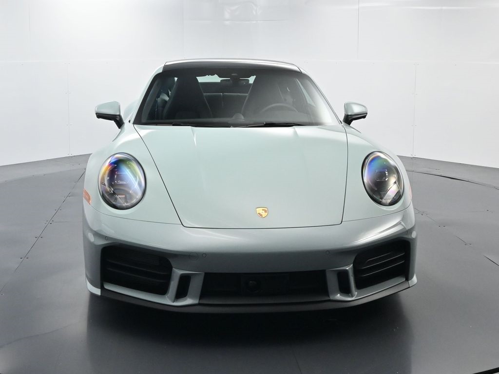 2025 Porsche 911 photo 15