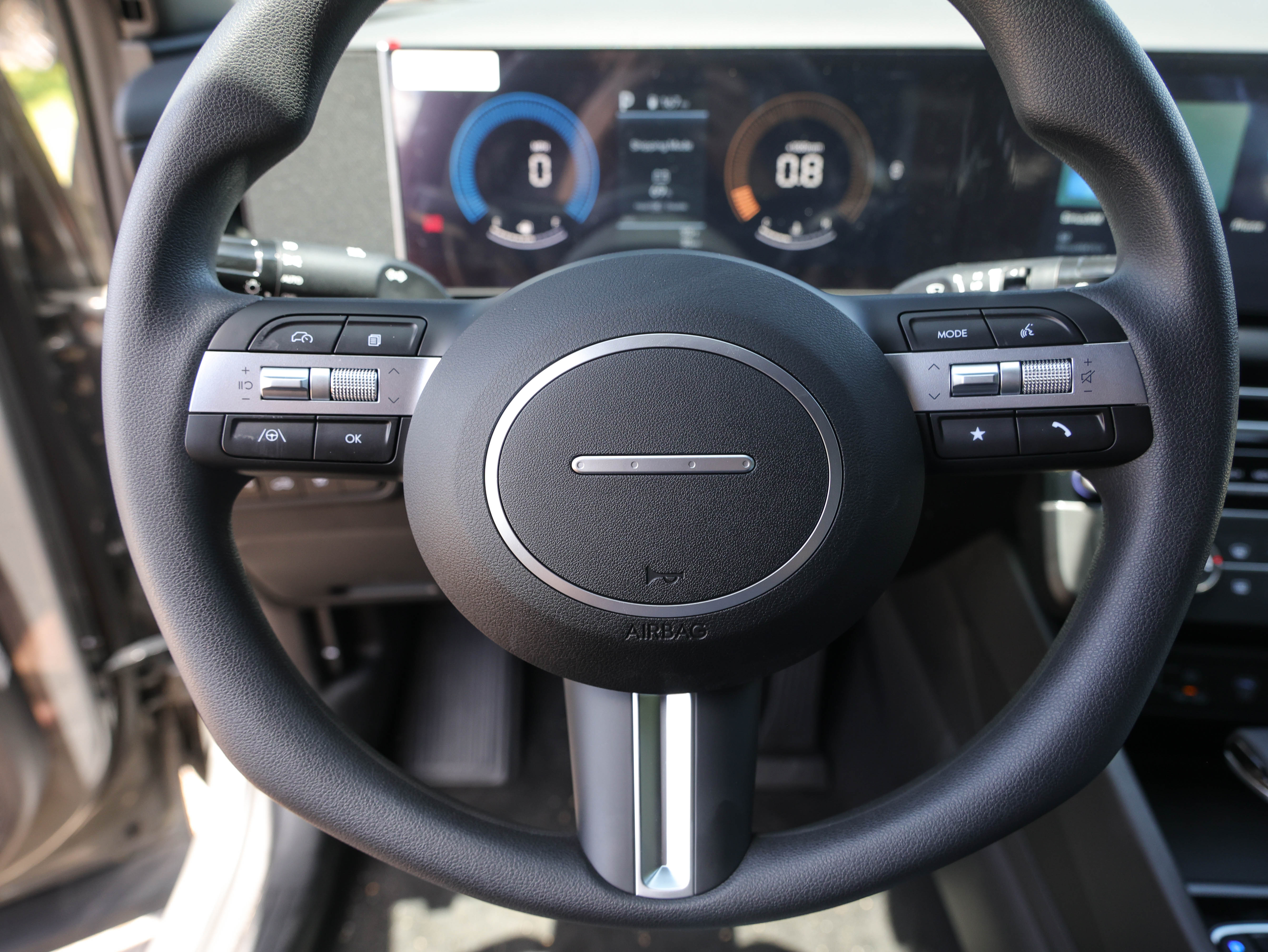 2025 Hyundai Santa Cruz SE photo 3