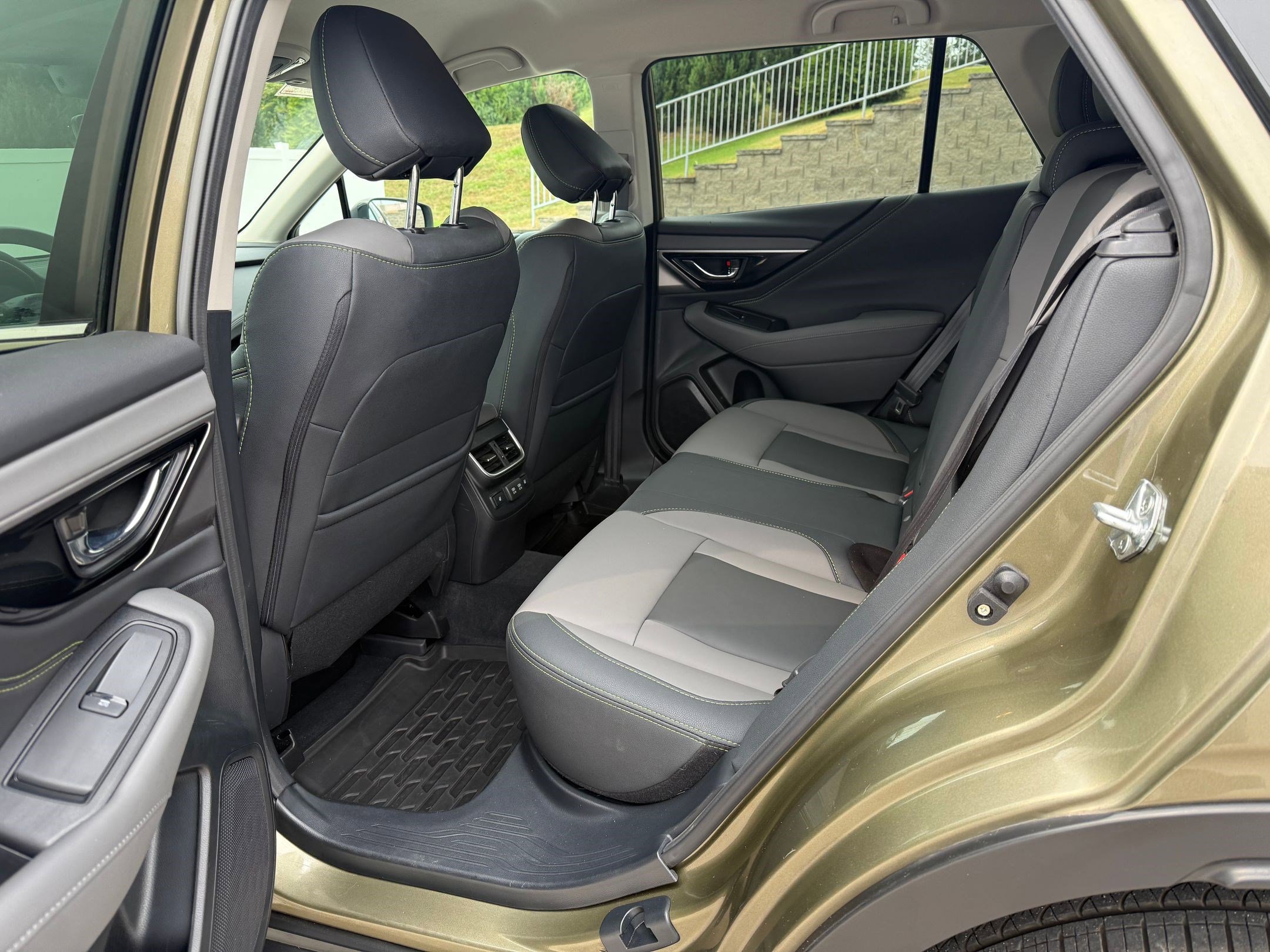 2022 Subaru Outback Onyx Edition XT photo 11