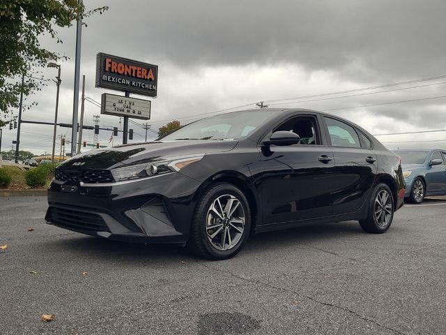 2023 Kia Forte LXS photo 4