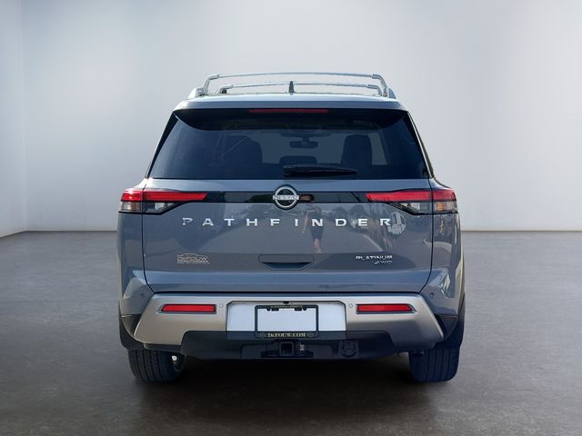 2024 Nissan Pathfinder Platinum photo 4