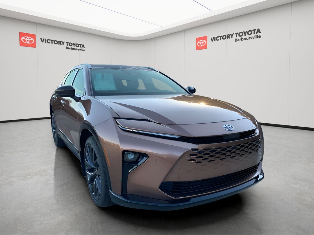 2025 Toyota Crown Signia Limited's photo