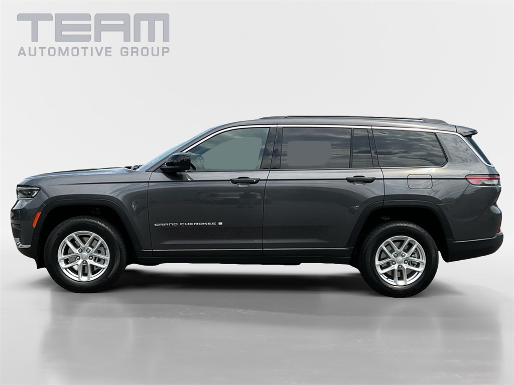 2025 Jeep Grand Cherokee Laredo photo 4