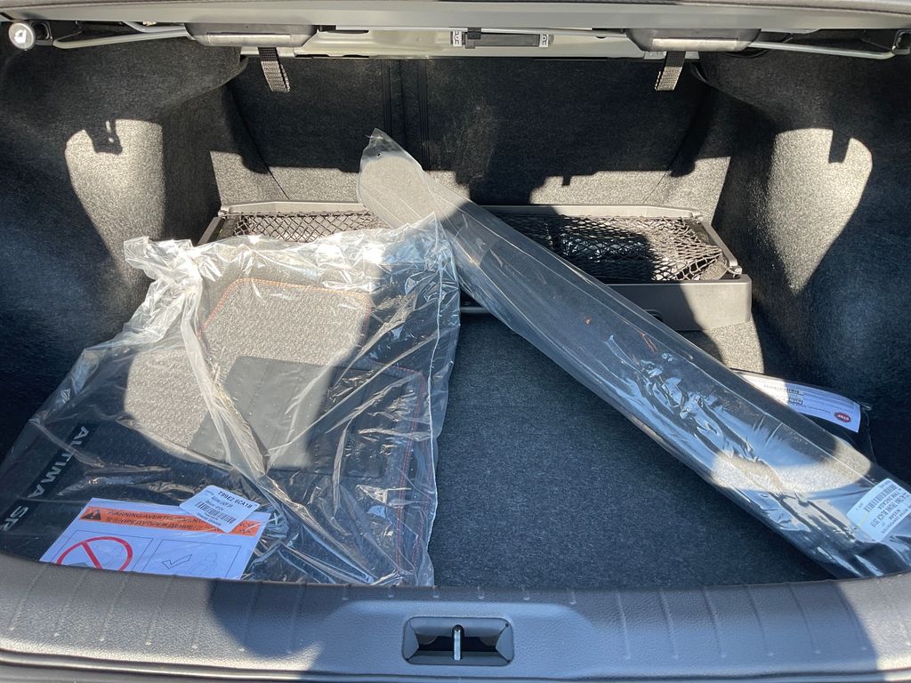 2025 Nissan Altima 2.5 SR photo 31