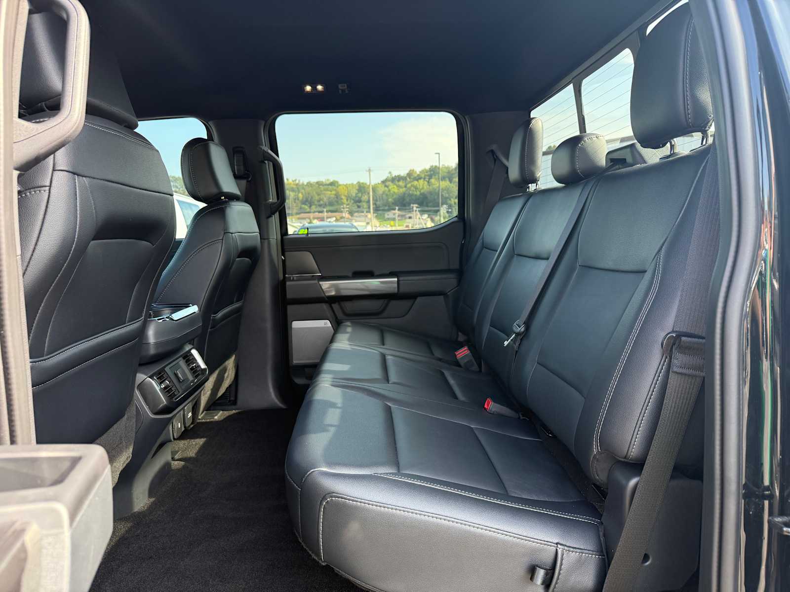 2023 Ford F-150 XLT photo 39