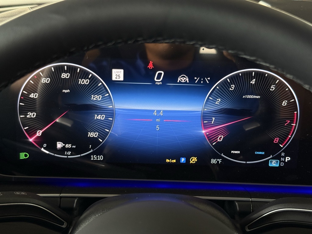2026 Mercedes Benz GLS 580 4MATIC photo 4