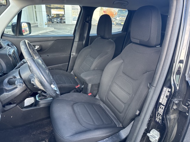 2020 Jeep Renegade Latitude photo 3