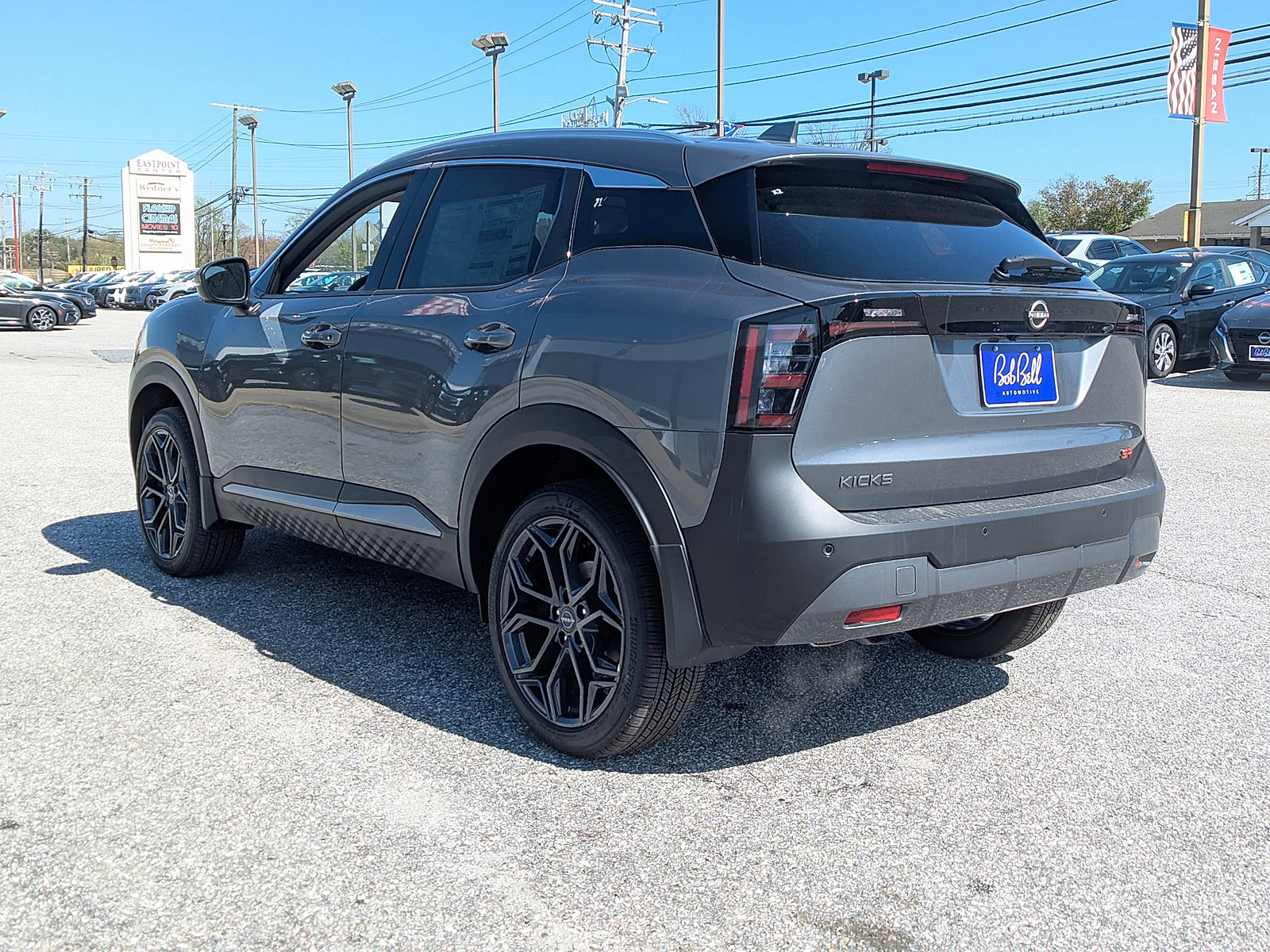 2025 Nissan Kicks SR photo 23