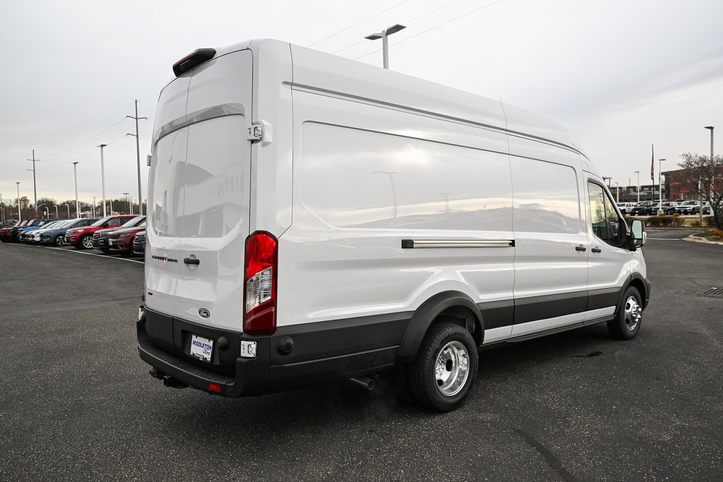 2026 Ford Transit photo 2