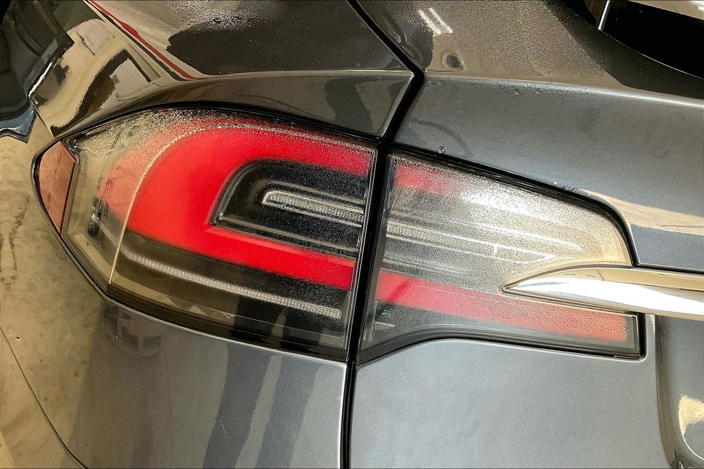 2019 Tesla Model X Performance photo 27