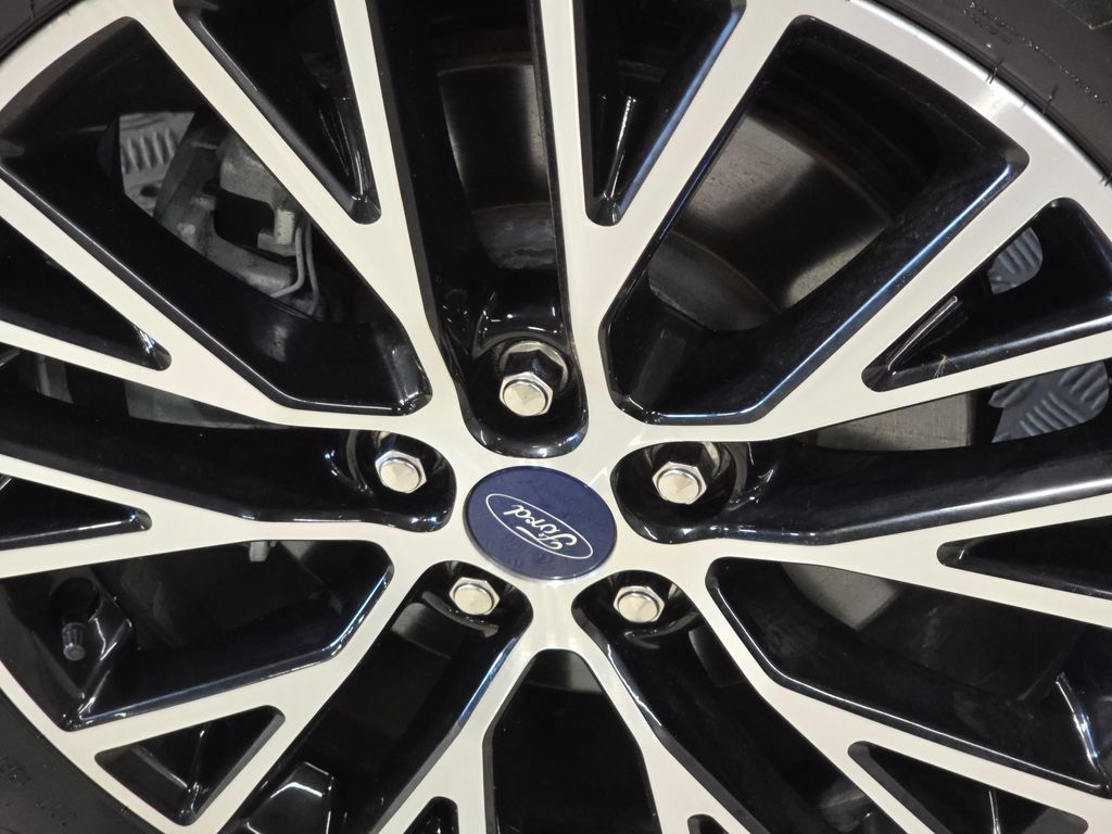 2022 Ford Escape Plug-In Hybrid SE photo 9