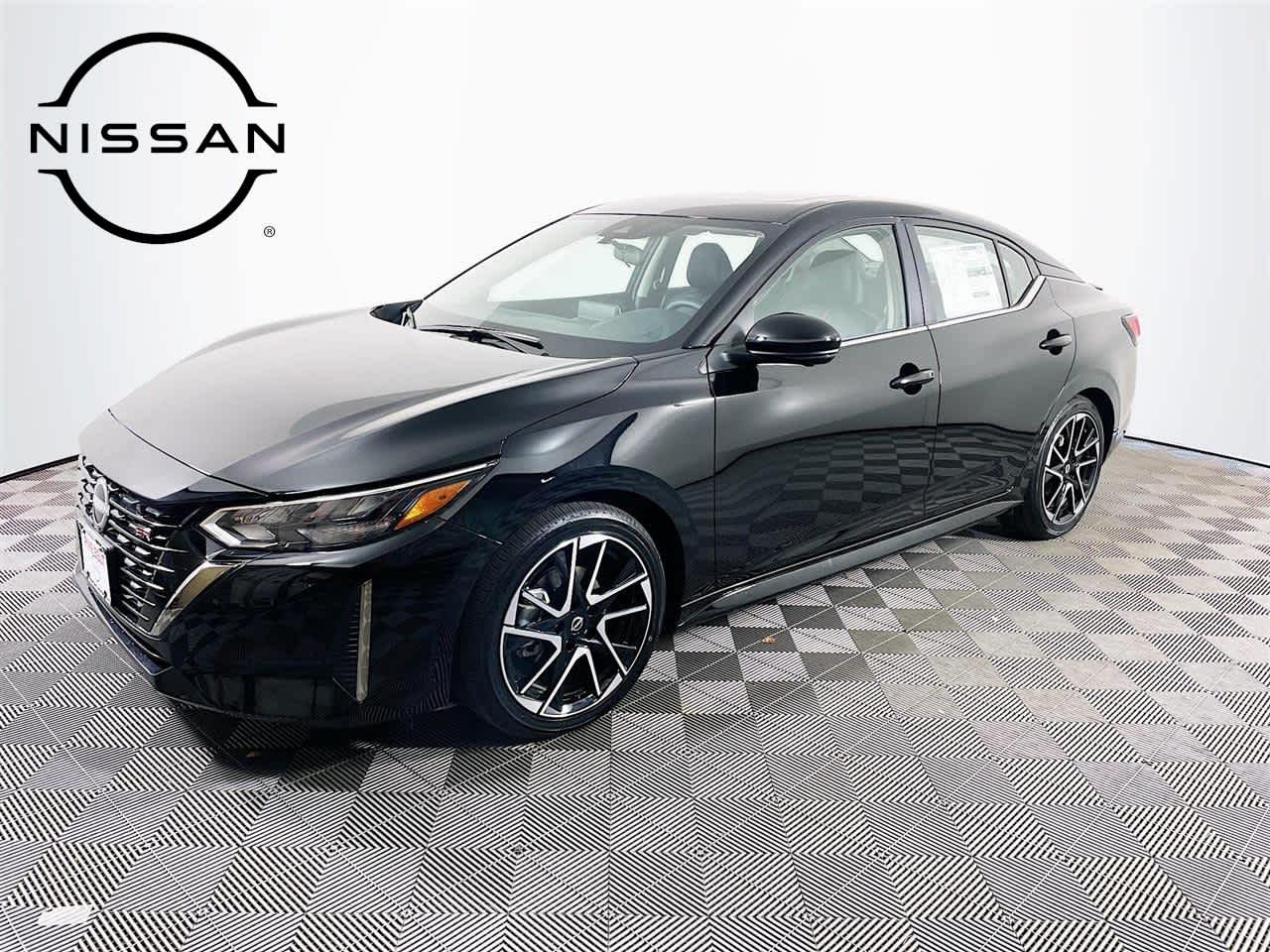 2025 Nissan Sentra SR's photo