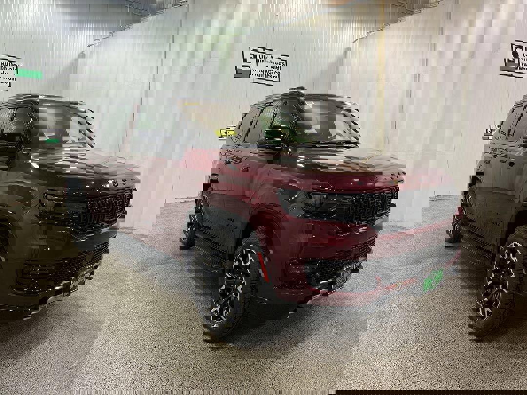 2025 Jeep Wagoneer Series II's photo