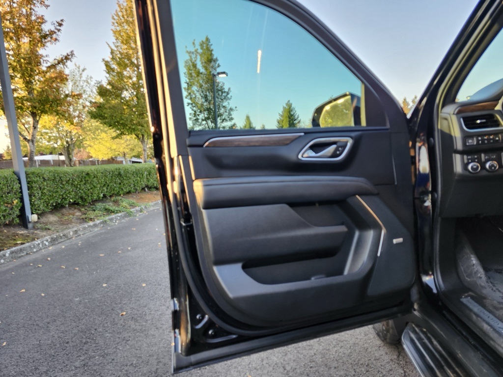 2023 Chevrolet Tahoe High Country photo 18