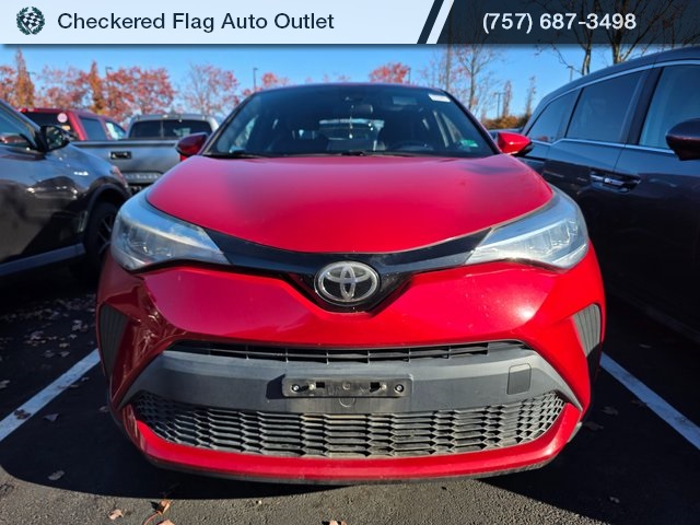 2020 Toyota C-HR XLE photo 2