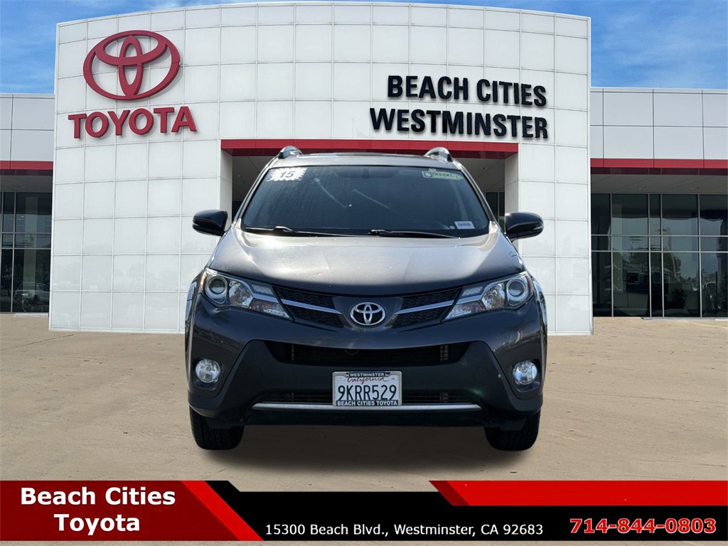 2015 Toyota RAV4 XLE photo 3