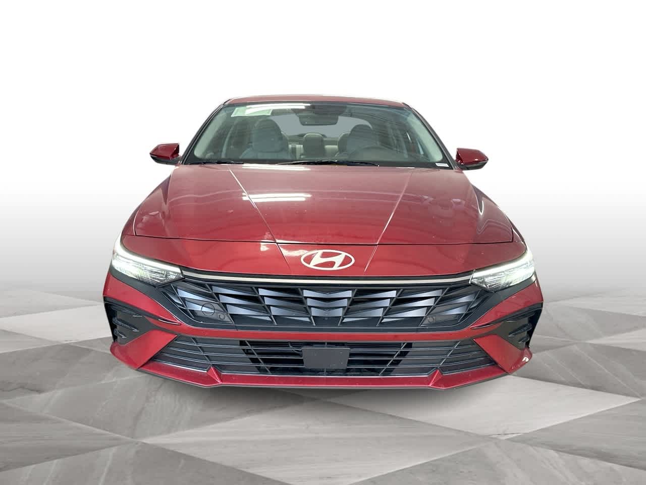 2025 Hyundai Elantra Limited photo 3