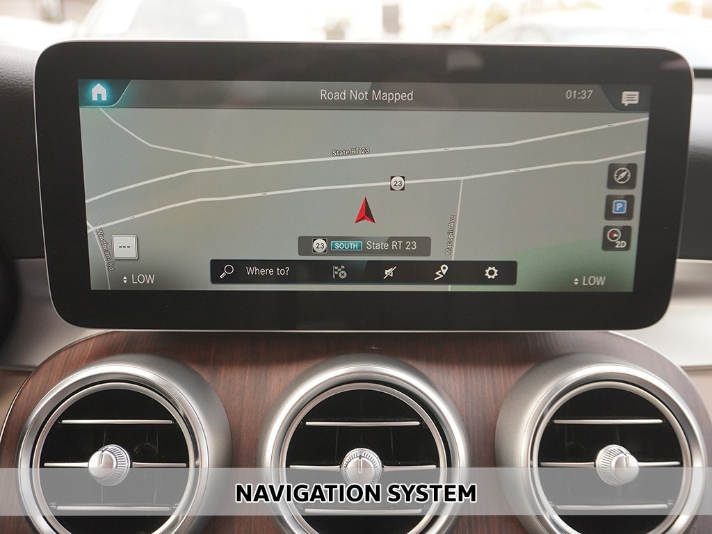 2021 Mercedes Benz GLC 300 4MATIC photo 2