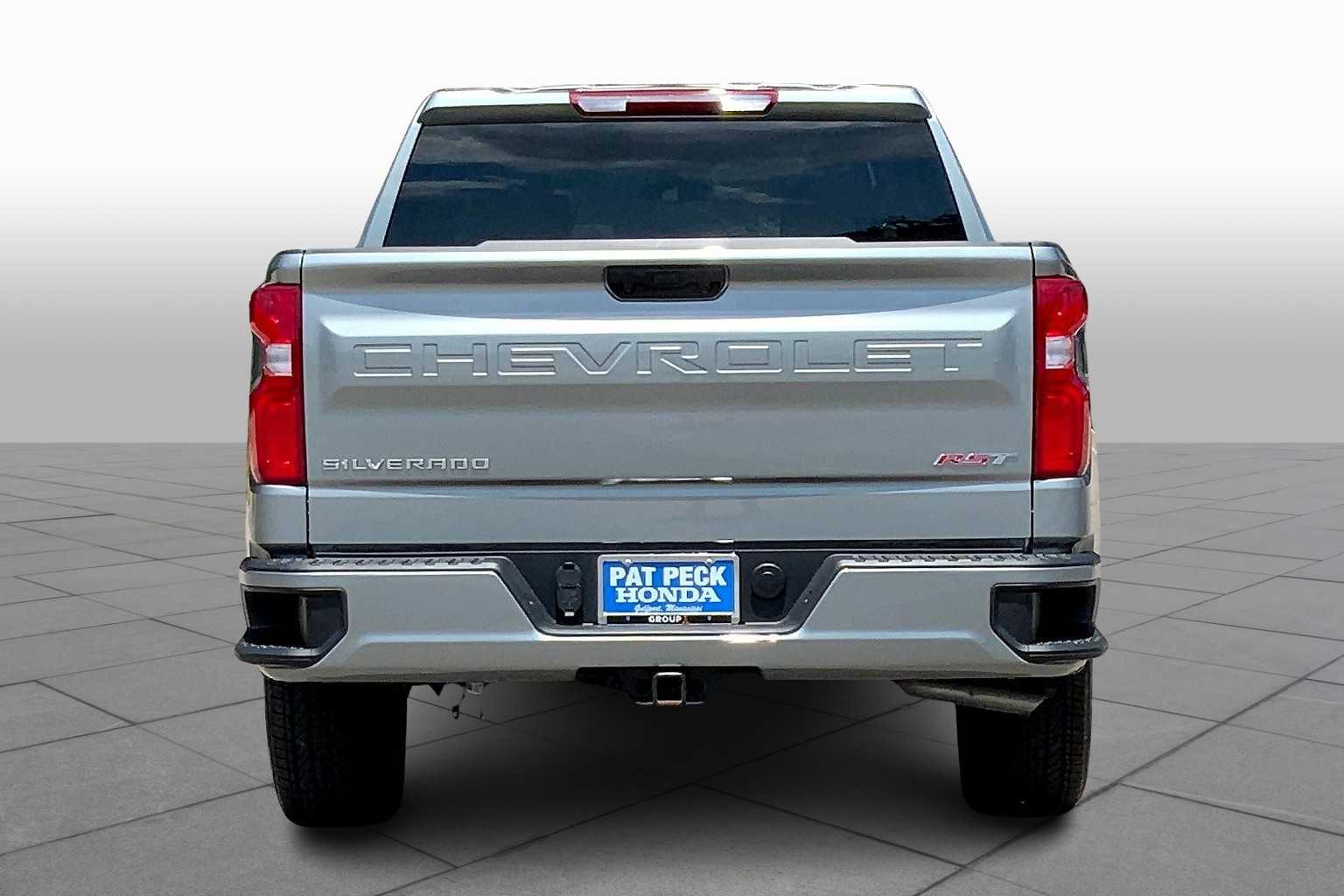 2025 Chevrolet Silverado 1500 RST photo 4