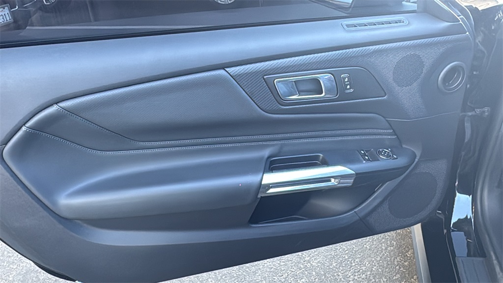 2024 Ford Mustang GT Premium photo 16