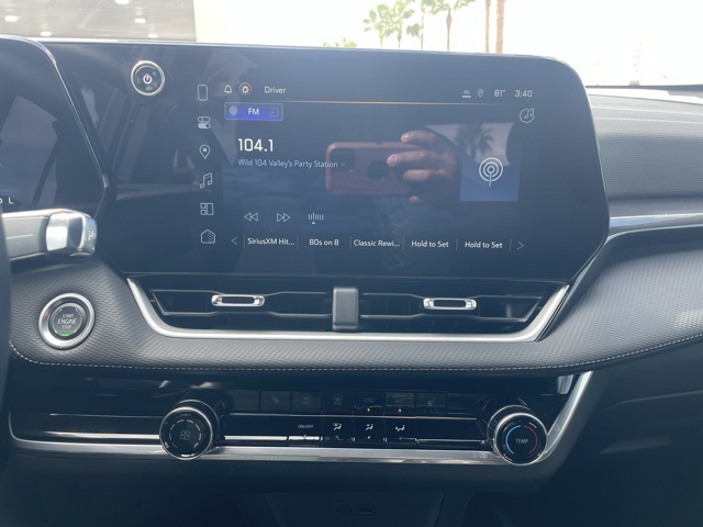 2025 Chevrolet Equinox LT photo 14