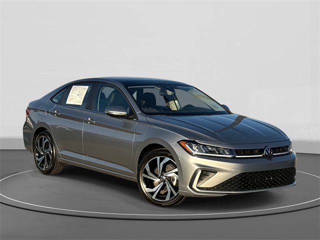 2025 Volkswagen Jetta SEL's photo