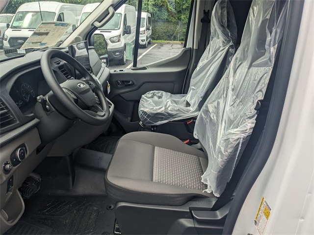 2025 Ford Transit photo 2
